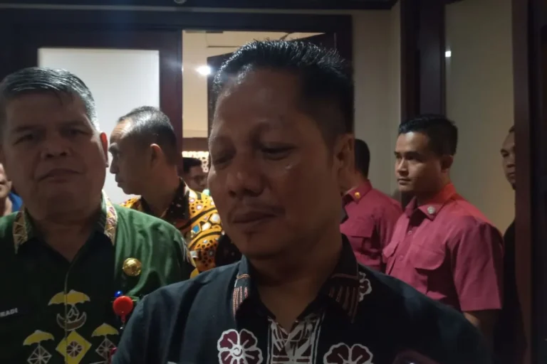 Transisi Kepemimpinan Kuansing: Wabup Mukhlisin Jadi Plt Bupati