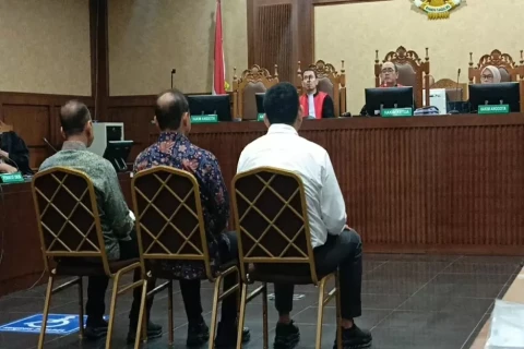 Tiga Pejabat Bea Cukai Didakwa Suap Rp63,5 Miliar Terkait Impor