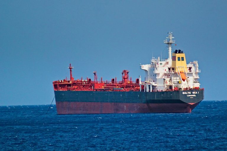 Ketahanan Energi Terjaga: Pertamina Pride Lanjutkan Pelayaran ke Indonesia