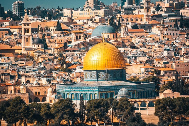 Kecaman Internasional atas RUU Larangan Azan Israel Menguat