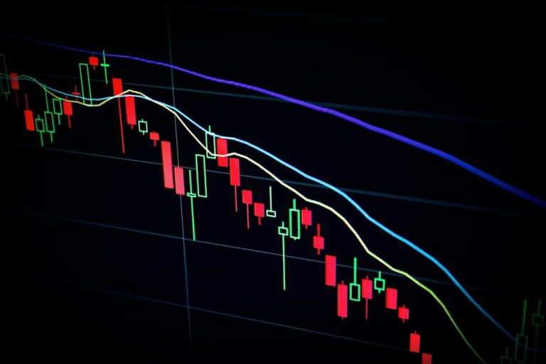 Guncangan Pasar Chip Global: Mengapa Investor Ramai-Ramai Jual Saham?